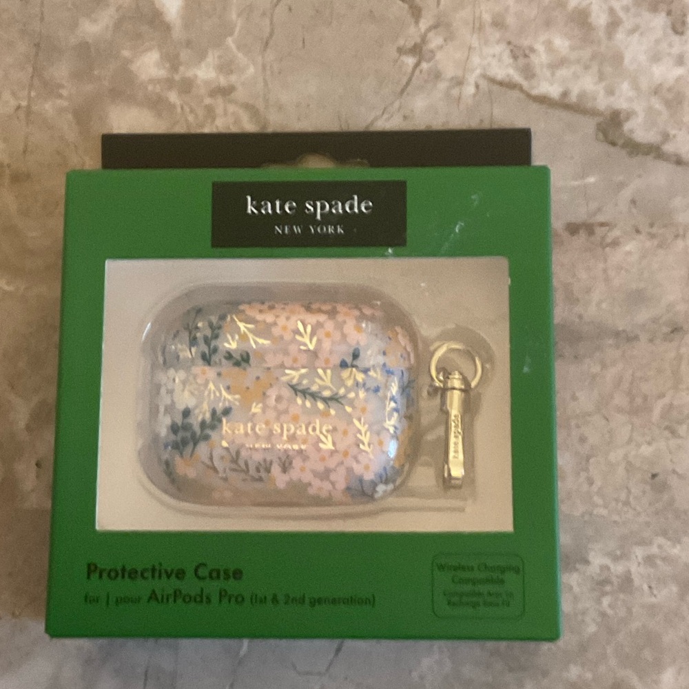 Kate Spade Floral AirPods Pro Case with Keychain